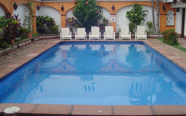 Hotel & Suites Coral