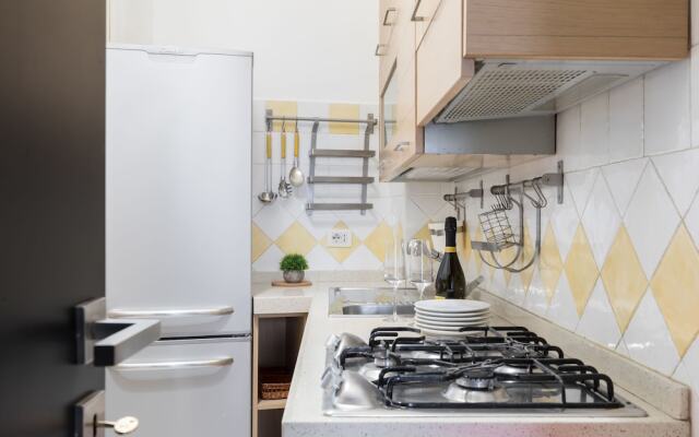 A World Aparts - The Artist's Suite