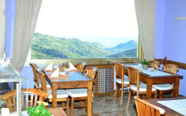 Hotel La Riana