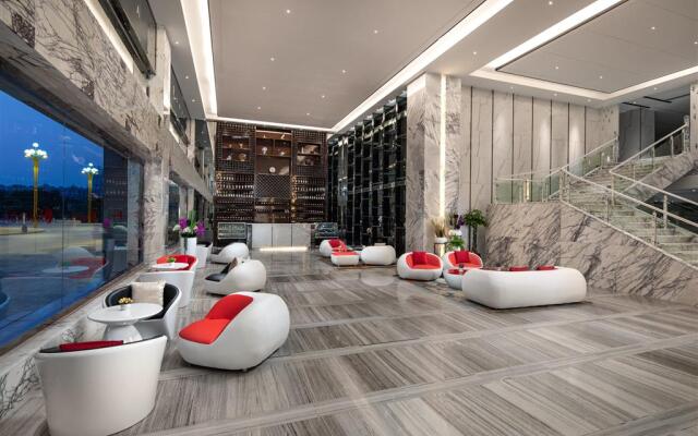 Ramada by Wyndham Mengzi Suites