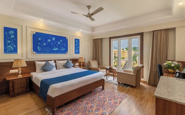 Traavista Surya Mahal Resort & Spa