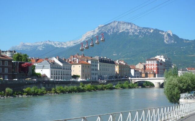 Studio Proche Du Centre De Grenoble Et Universites