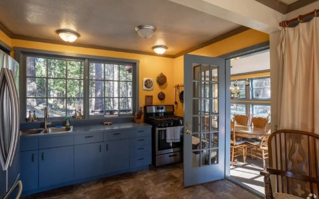 Idyllwild Inn