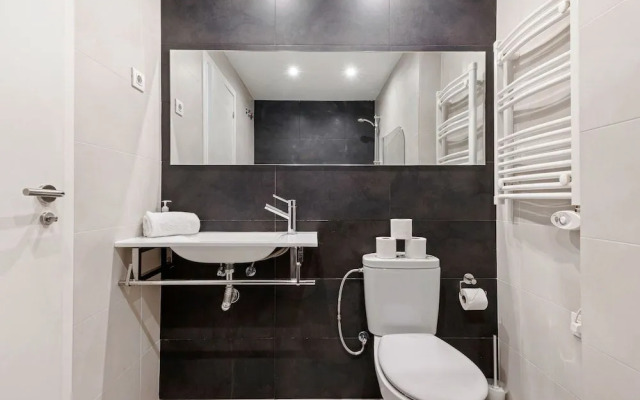 Modern and Chic Apartments in Gracia