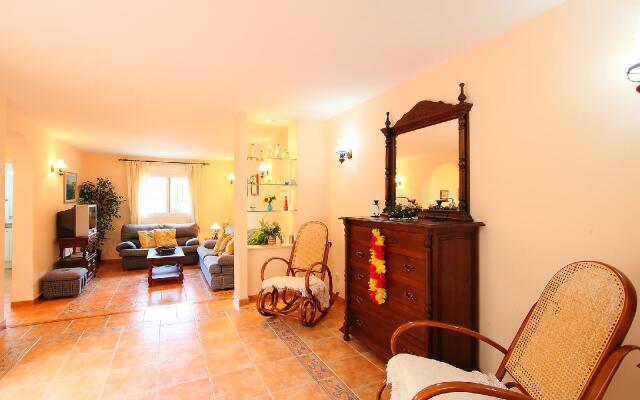 Pla Del Mar 02 - Three Bedroom