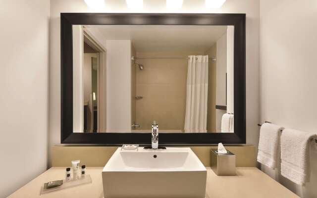 Country Inn & Suites by Radisson, Lawrenceville, GA