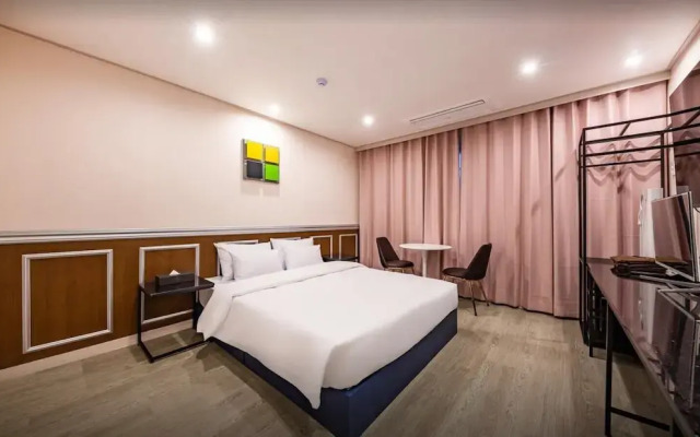Cheonan Grace Hotel