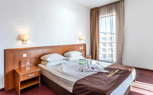 Prestige Grand Hotel and Aquapark
