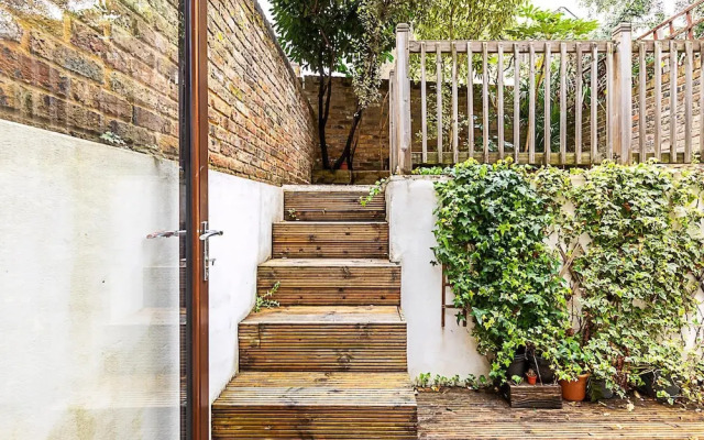 Beautiful Modern 4BR House in Central London