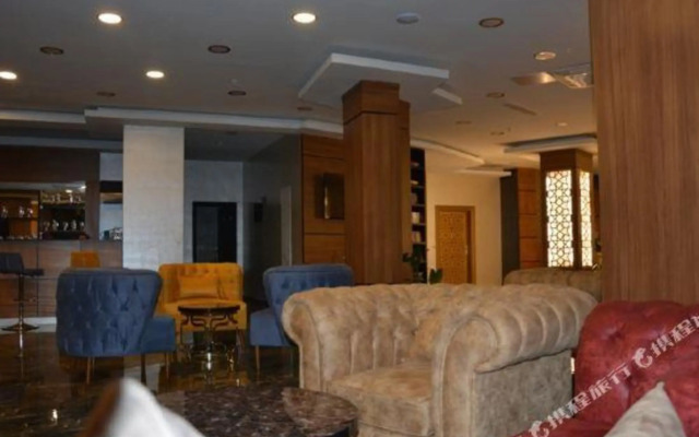 Winter City Hotel