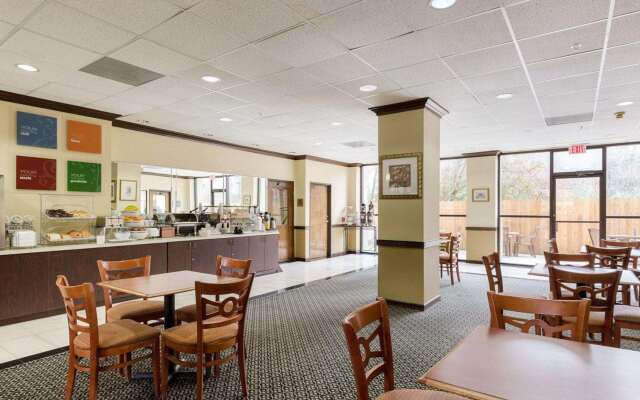 Comfort Suites Bush Intercontinental Airport