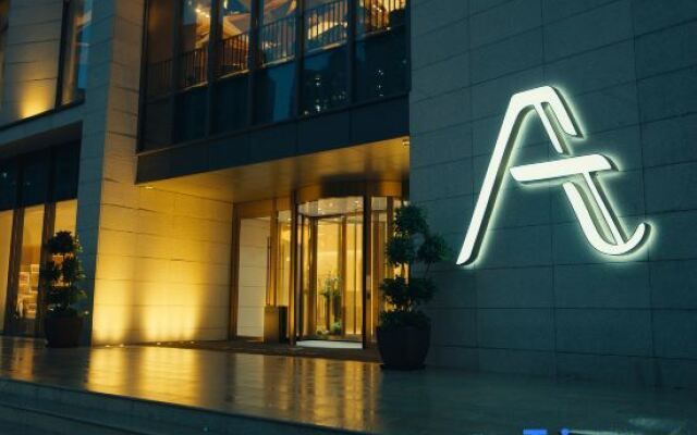 Shanghai Xujiahui A.T.HOUSE Jia Di Hotel