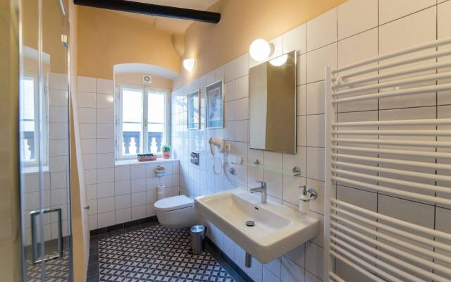 Apartments Latrán 43