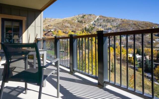 Edgemont 2704 - Luxury Ski-in Ski-out Condo