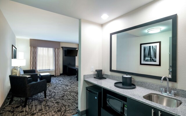 Hampton Inn & Suites Roanoke Airport