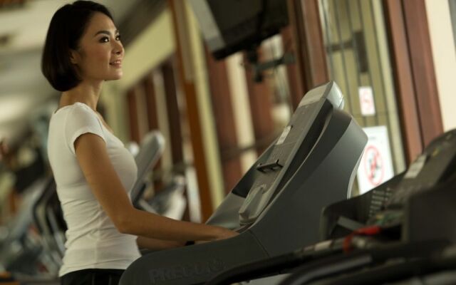 Santika Premiere Kota Harapan Indah