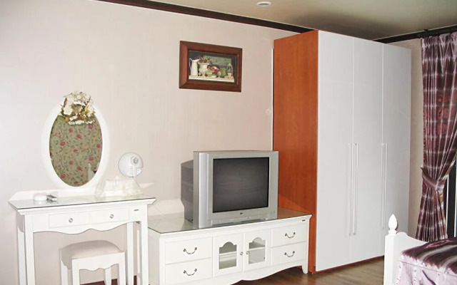 Boryeong Bluehill Pension