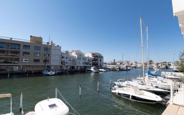 Apartment Moxó Empuriabrava