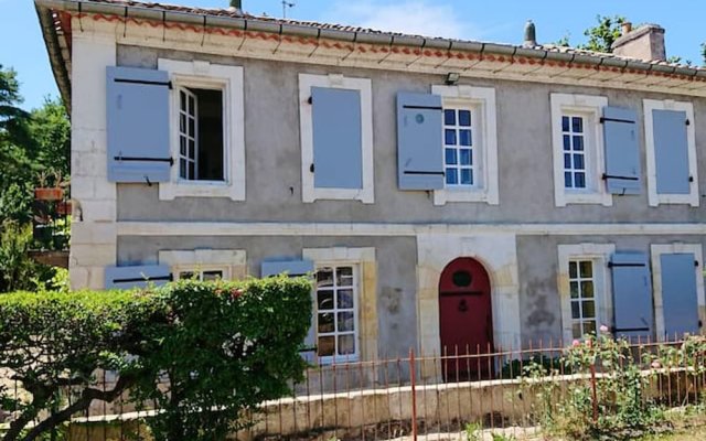 House With 3 Bedrooms In Arveyres With Enclosed Garden And Wifi
