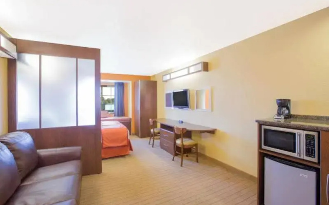 Microtel Inn and Suites Albertville