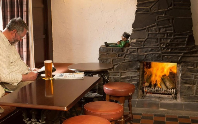 Tigh Na Mara Hotel