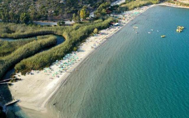 Amphitrite Beach House