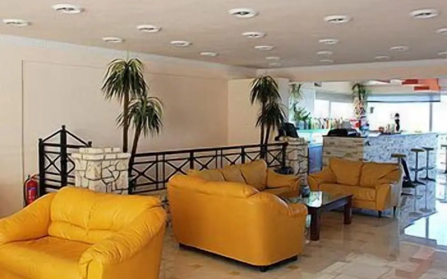 Aloha Hotel