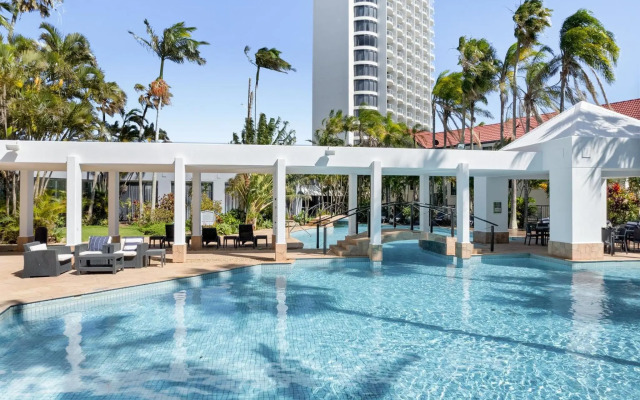 Crowne Plaza Surfers Paradise by IHG