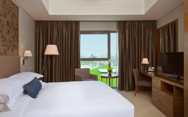 Majestic Arjaan by Rotana Hotel