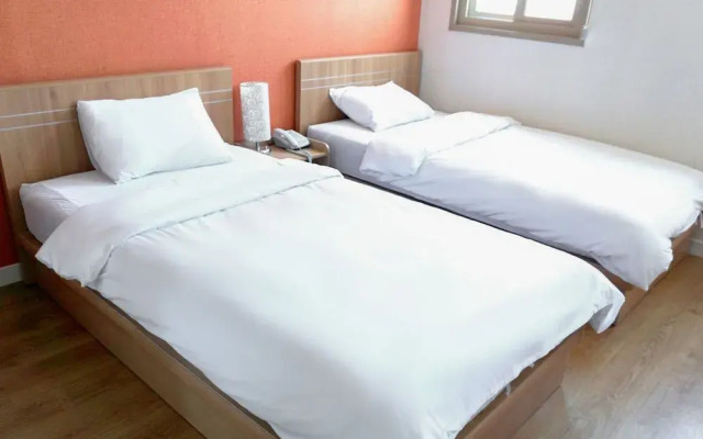 Seogwipo Beach Hotel
