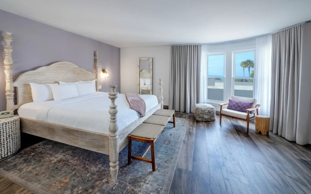 Cardiff by the Sea Lodge