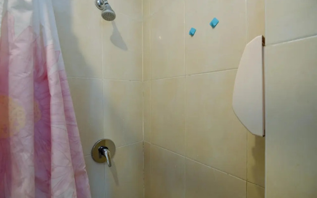 Simple And Comfort Studio Apartment At Mangga Dua Residence