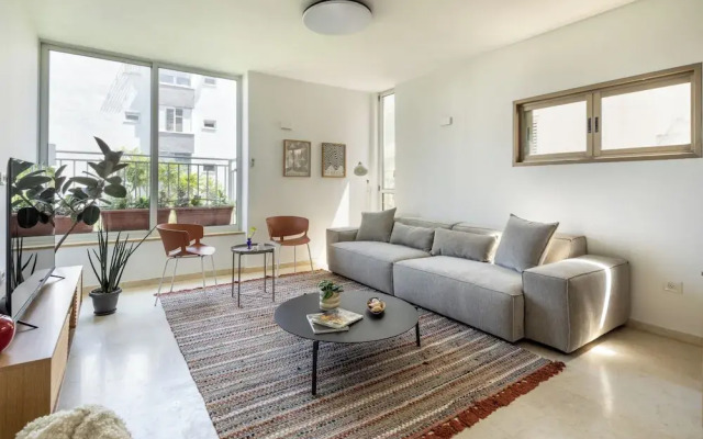 Old North Green Oasis by Sea N' Rent