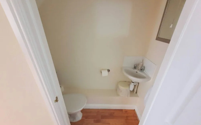 2-bedroom House Near Town With Superfast Wi-fi