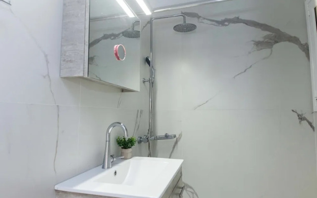 Palaio Faliro Gem 1 Bd Apt with Balcony