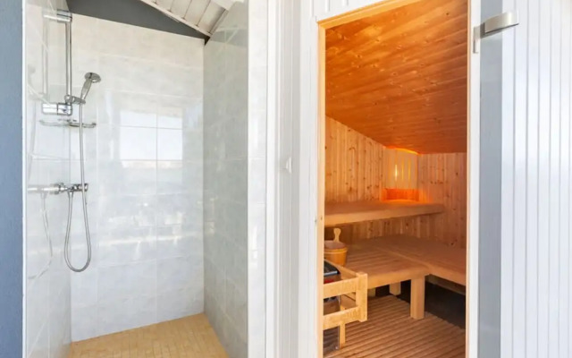 La Riva 1 Comfortable Holiday Residence