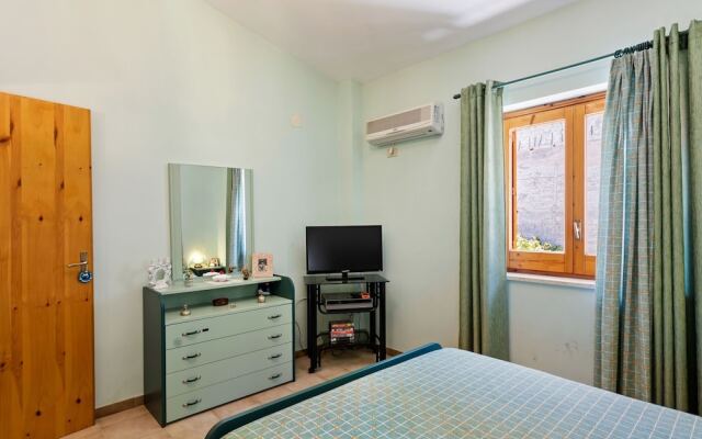 Lovely Villa in Messina near Sea Beach