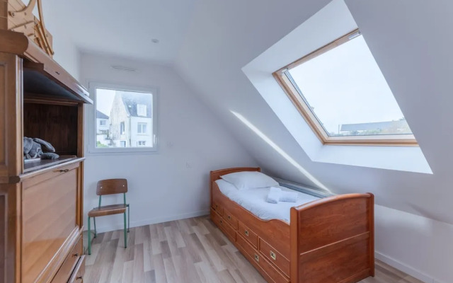 New House With Swimming Pool Near the sea