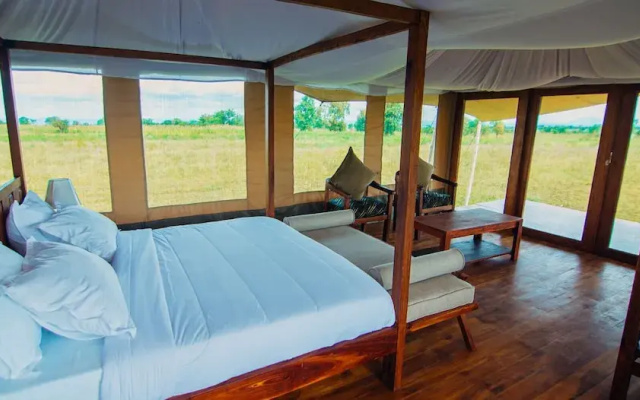 Pumba Luxury Camps