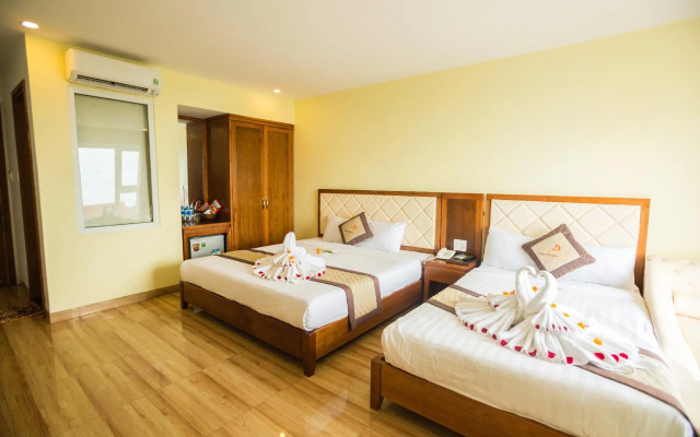 Dana Sailing Hotel