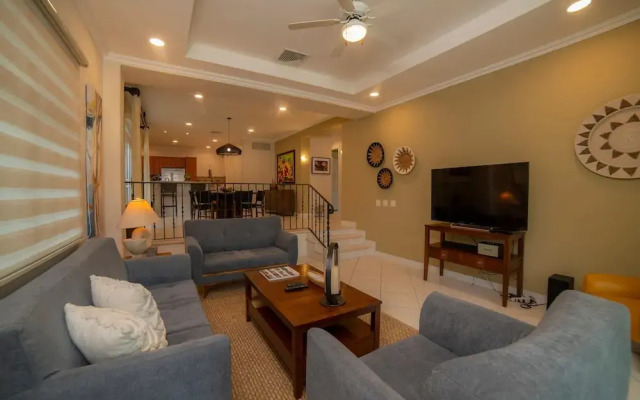 Colina 8F - 2 bdr 2 Bath