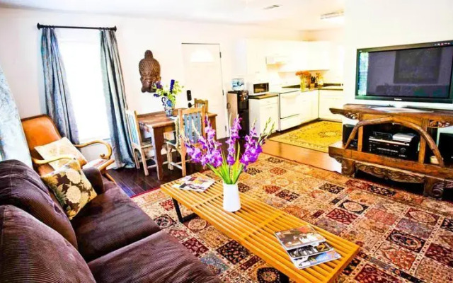 South Congress Getaways