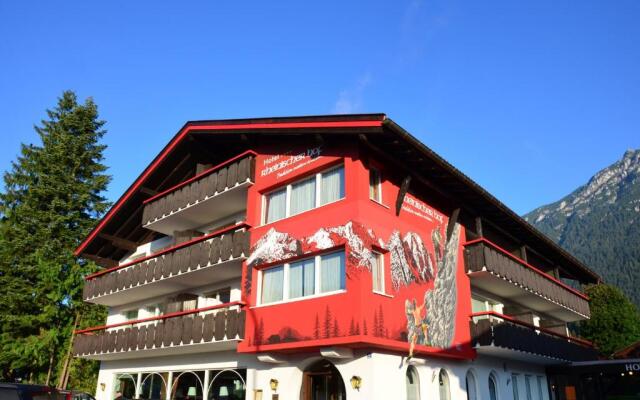 Hotel Rheinischer Hof