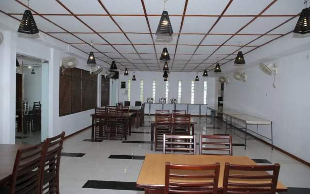 OYO 256 Subash Hotel