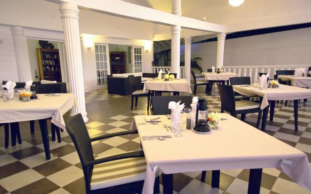 Davids Beach Hotel