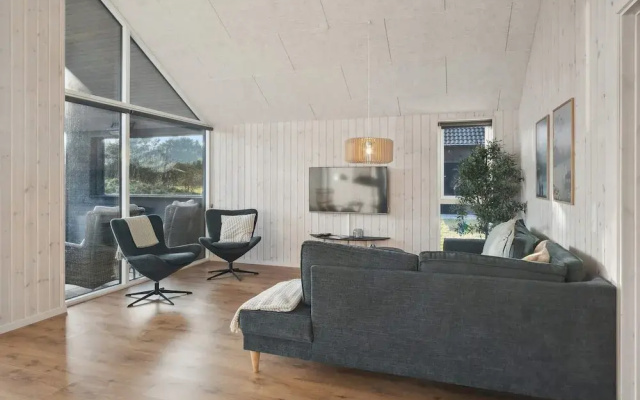 5 Star Holiday Home in Romo