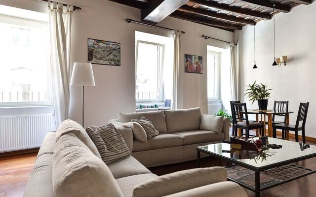 Spanish Steps Apartment