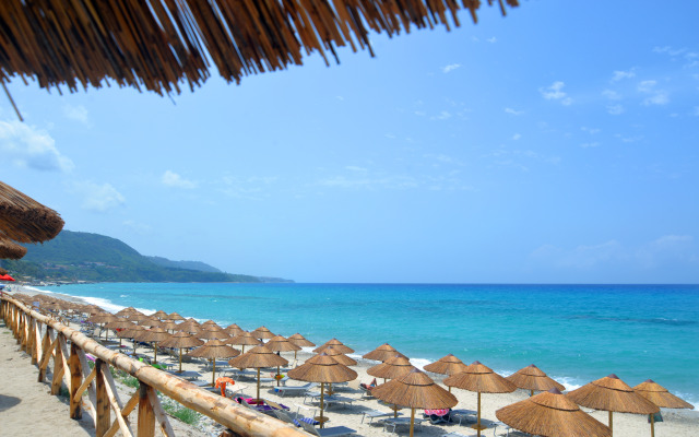 VOI Essentia Tropea Beach