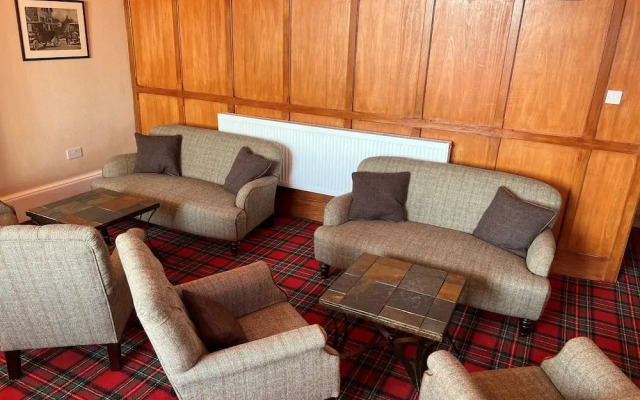 Corrie Hotel