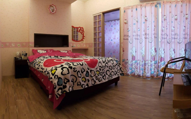 Royal Goods Residence Themed Suites